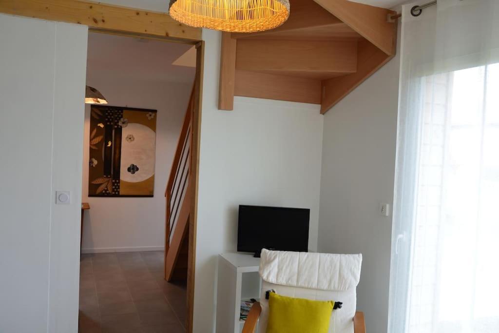 La Maison Des Cordelles Saint-Denis-en-Val Exterior foto